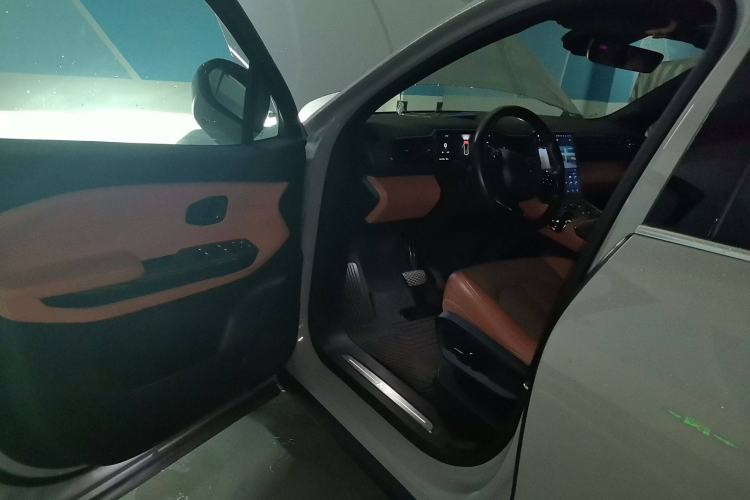 Used Nio EC6 2020 605 km Sport Edition Driver Seat