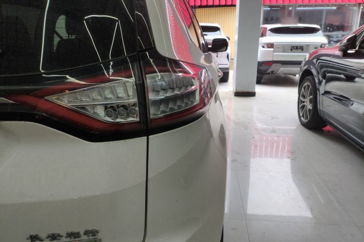 Used Ford Edge 2018 EcoBoost 245 Two-Wheel-Drive Titanium 7-Seater China VI Standard
