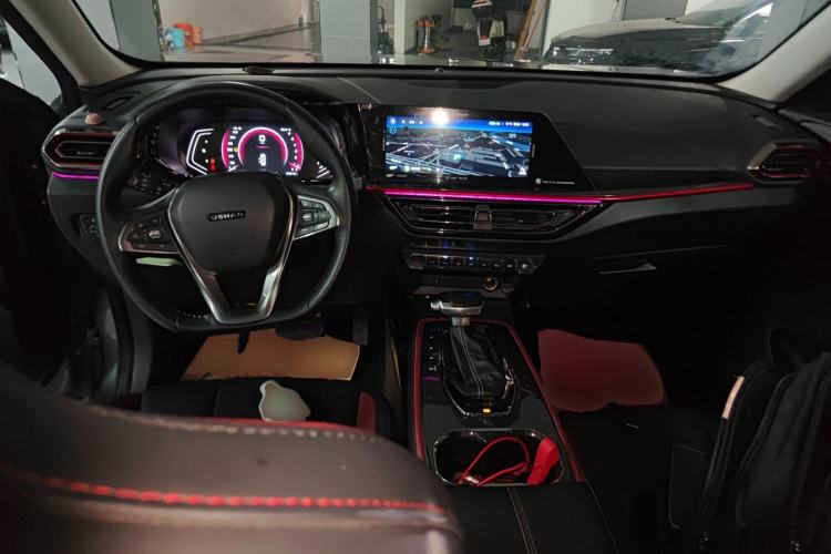 Used CHANGAN OSHAN X5 2021 1.5T DCT Flagship Edition Center Console