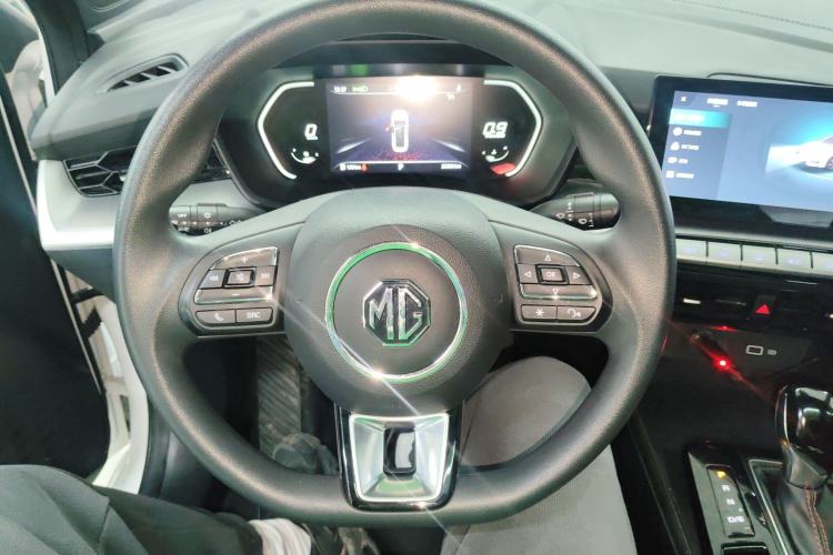 Used MG 5 2023 180 DVVT CVT Luxury Edition
