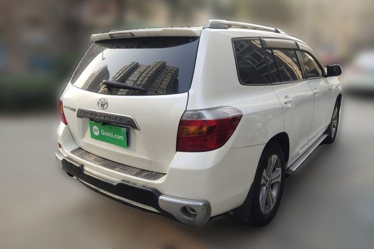 Used Toyota Highlander 2011 2.7L Two-Wheel Drive 7-Seater Luxury Edition
