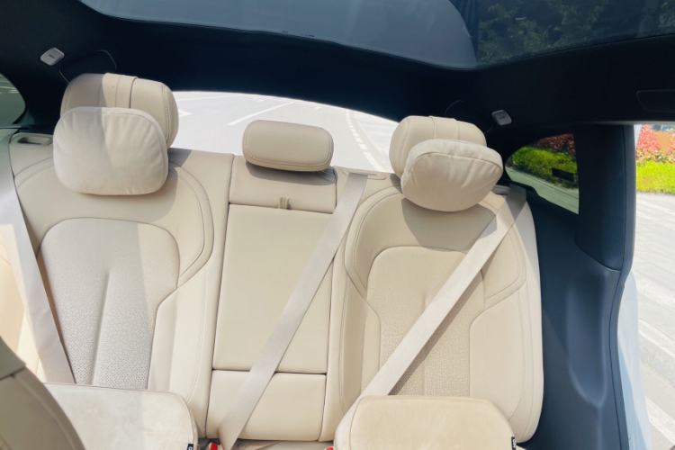 Used Nio ET5T 2023 75 kWh Touring Interior 4