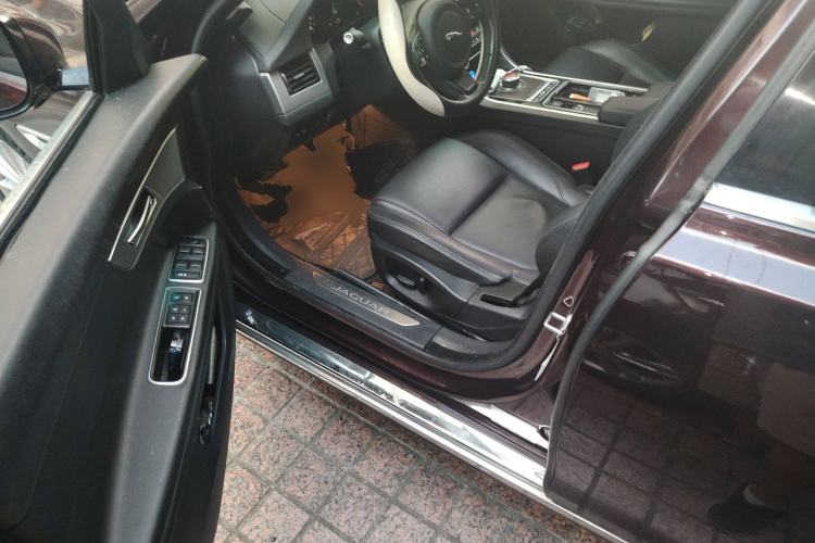 Used Jaguar XFL 2017 XFL 2.0T 200PS Windflower Edition