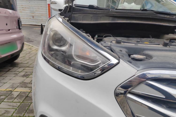 Used Hyundai ix35 2013 2.0L Automatic Two-Wheel Drive Smart GLS China IV Standard