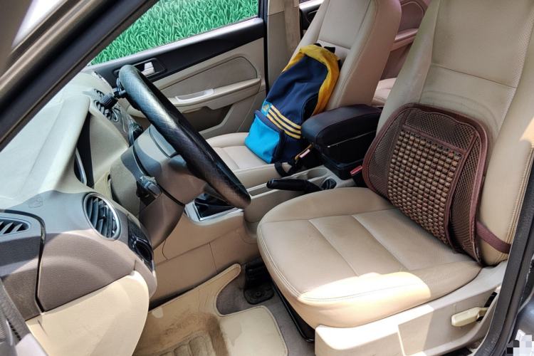 Used Ford Focus 2013 Sedan Classic 1.8L Manual Base Model Left Front Seat