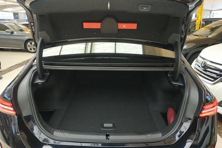 Used BMW i5 2024 eDrive 35L Luxury Package
