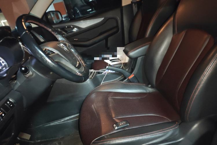Used Baojun 560 2016 1.8L iAMT Luxury Model Left Front Seat