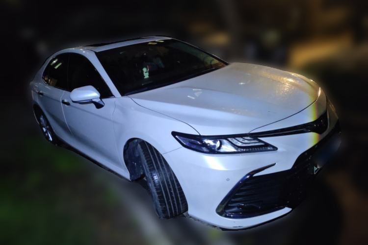 Used Toyota Camry 2021 2.0G Luxury Edition Front Right 45 Deg