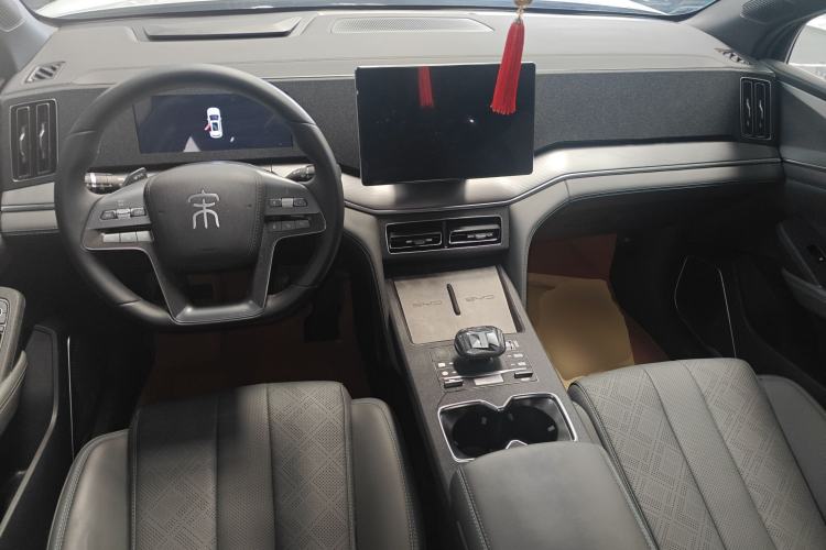 Used BYD Song L DM-i 2025 Intelligent Driving Version 112 km Leading Trim Center Console