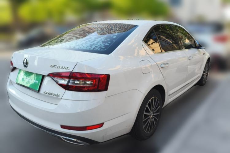 Used Skoda Octavia 2019 1.5L Automatic Smart Drive Luxury Edition China V Standard Rear Right 45 Deg