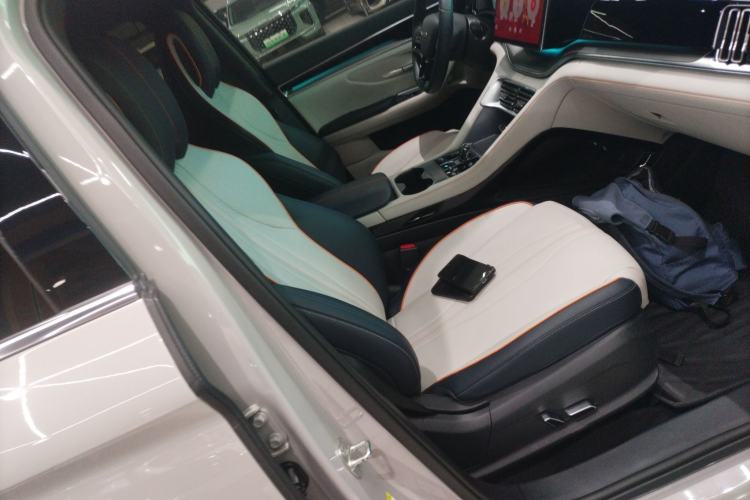 Used BYD Song PLUS New Energy 2024 Honor Edition EV 520km Premium Model
