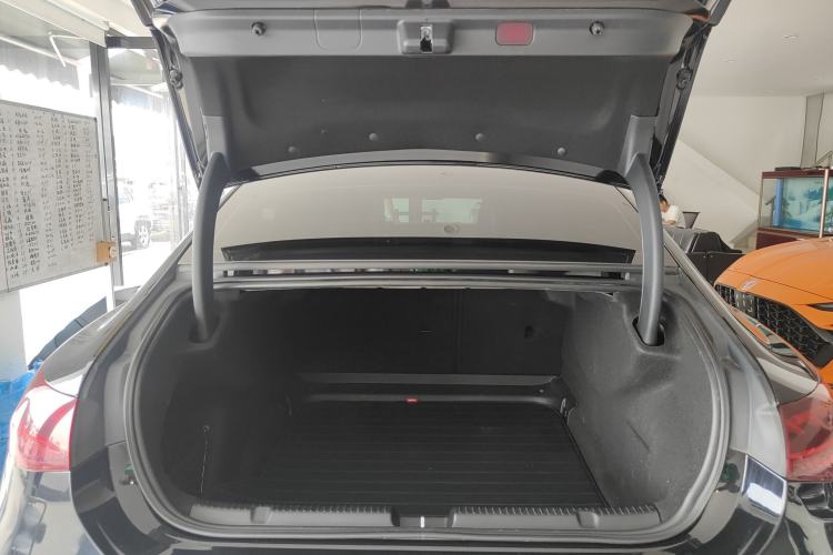 Used Mercedes-Benz EQE 2022 350 Pioneer Edition Trunk