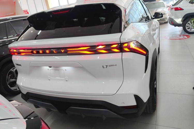 Used Geely Galaxy L7 2025 EM-i 115km Exploration+ Edition
