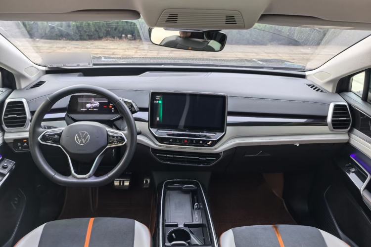 Used Volkswagen ID.6 CROZZ 2022 Long-Range PRO Edition
