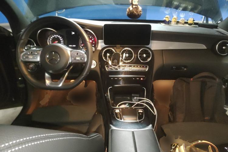Used Mercedes-Benz C-Class 2019 C 260 Sport Edition Center Console