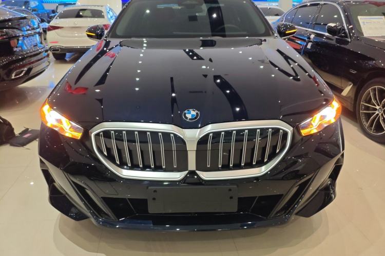 Used BMW 5 Series 2025 525Li M Sport Package