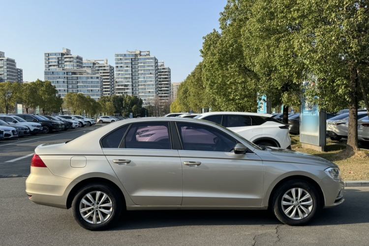 Used Volkswagen Bora 2017 1.6L Manual Fashion Model
