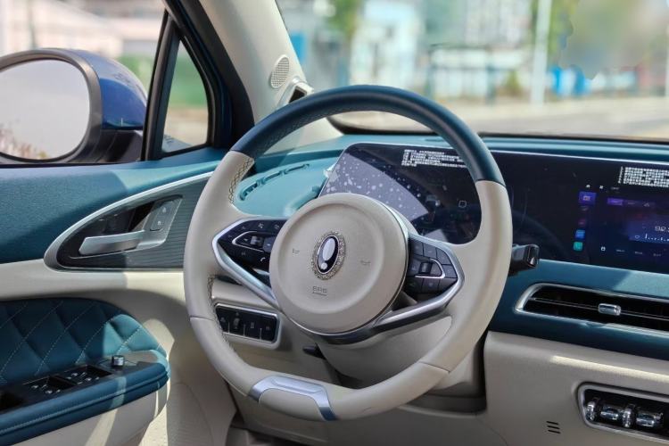 Used ORA Good Cat 2022 400km Standard Range Luxury Version Lithium Iron Phosphate