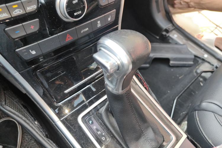 Used Haval H2 2016 Red-Label 1.5T Automatic Two-Wheel Drive Luxury Model
