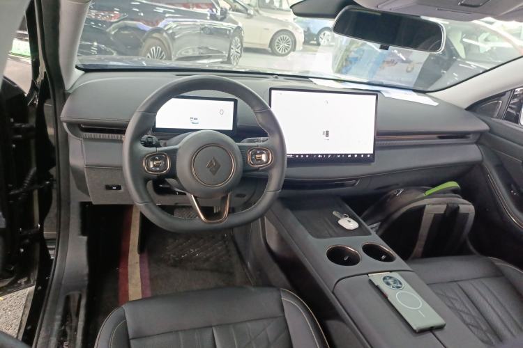 Used Baojun Enjoy 2025 Plug-in Hybrid 140km Luxury Edition Center Console