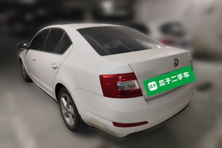 Used Skoda Octavia 2015 1.6L Automatic Yijun Edition
