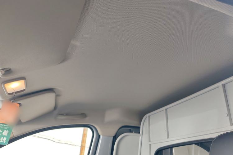 Used Wuling Hongguang V 2022 1.5L Jingqu Edition Enclosed-Window Vehicle with Electric Power Steering LAR
