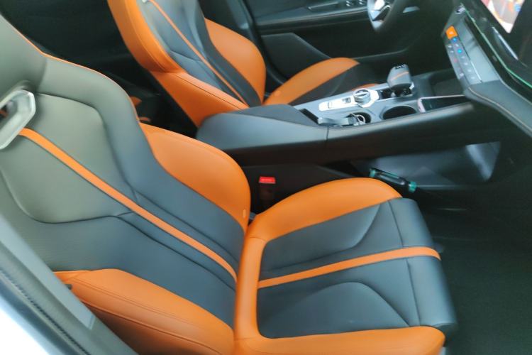 Used CHANGAN UNI-V 2024 1.5T Prestige Sport Edition Right Front Seat