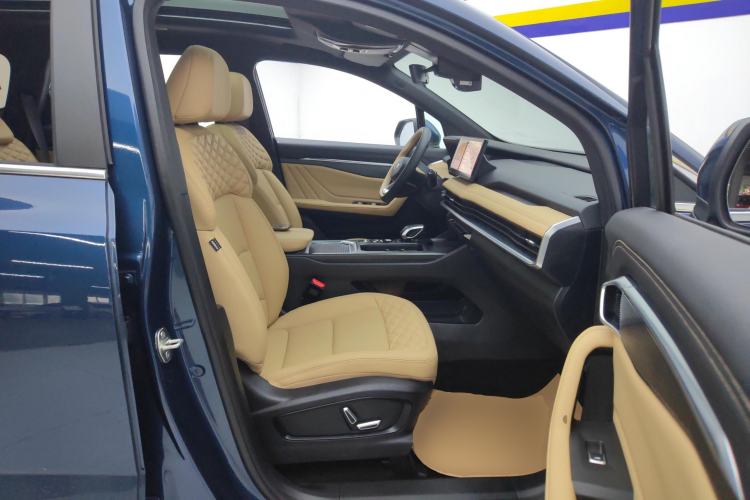 Used Geely Auto Haoyue L 2023 2.0T DCT Flagship Version
