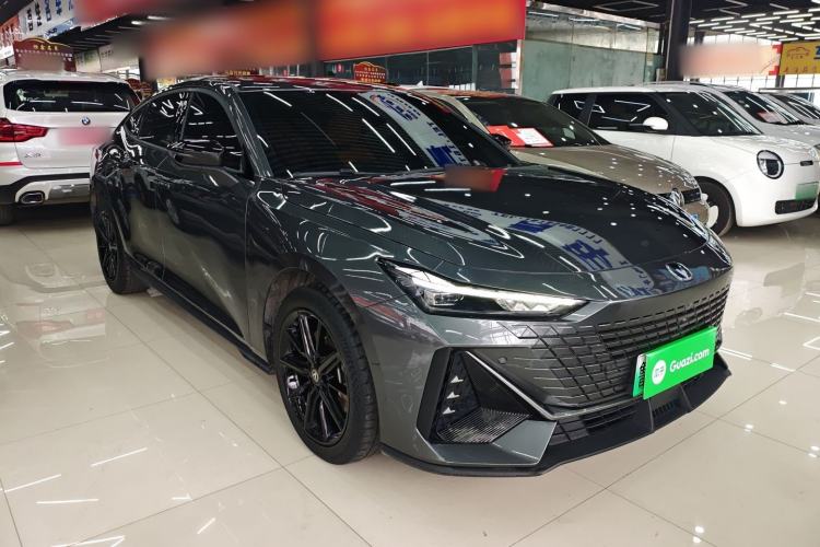 Used CHANGAN UNI-V iDD 2023 ZhiDian iDD 1.5T 113km Smart & Fun Version
