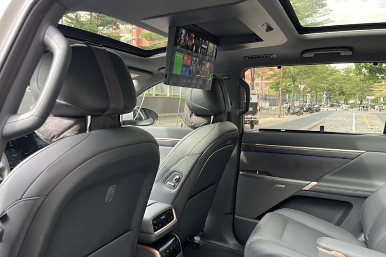 Used Dongfeng eπ eπ008 2024 210Max Range-Extended Version 6 Seats
