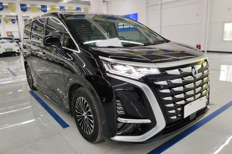 Used Denza D9 2024 DM-i 1050 Luxury Model