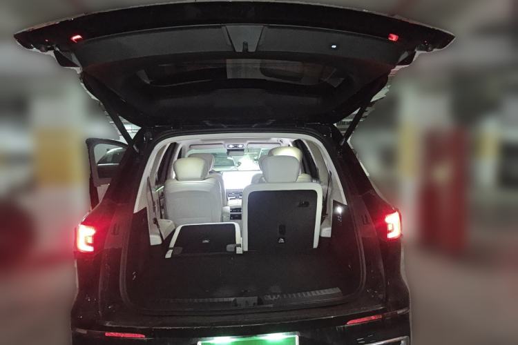 Used Geely Galaxy M9 2025 Model 210km Four-Wheel-Drive Leading Edition
