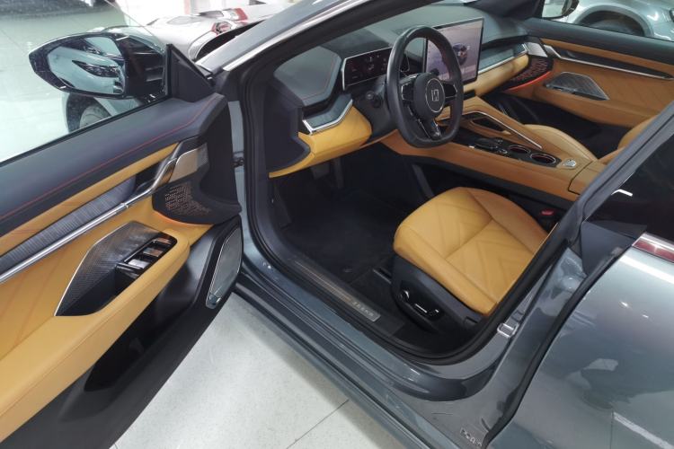 Used Zeekr 001 2023 WE Edition 100 kWh Driver Seat