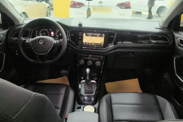 Used Volkswagen T-ROC 2019 280TSI DSG Two-Wheel Drive Comfort Version China VI Standard
