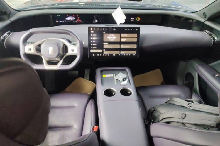 Used Avatr 07 2024 Max Extended-Range Edition Center Console