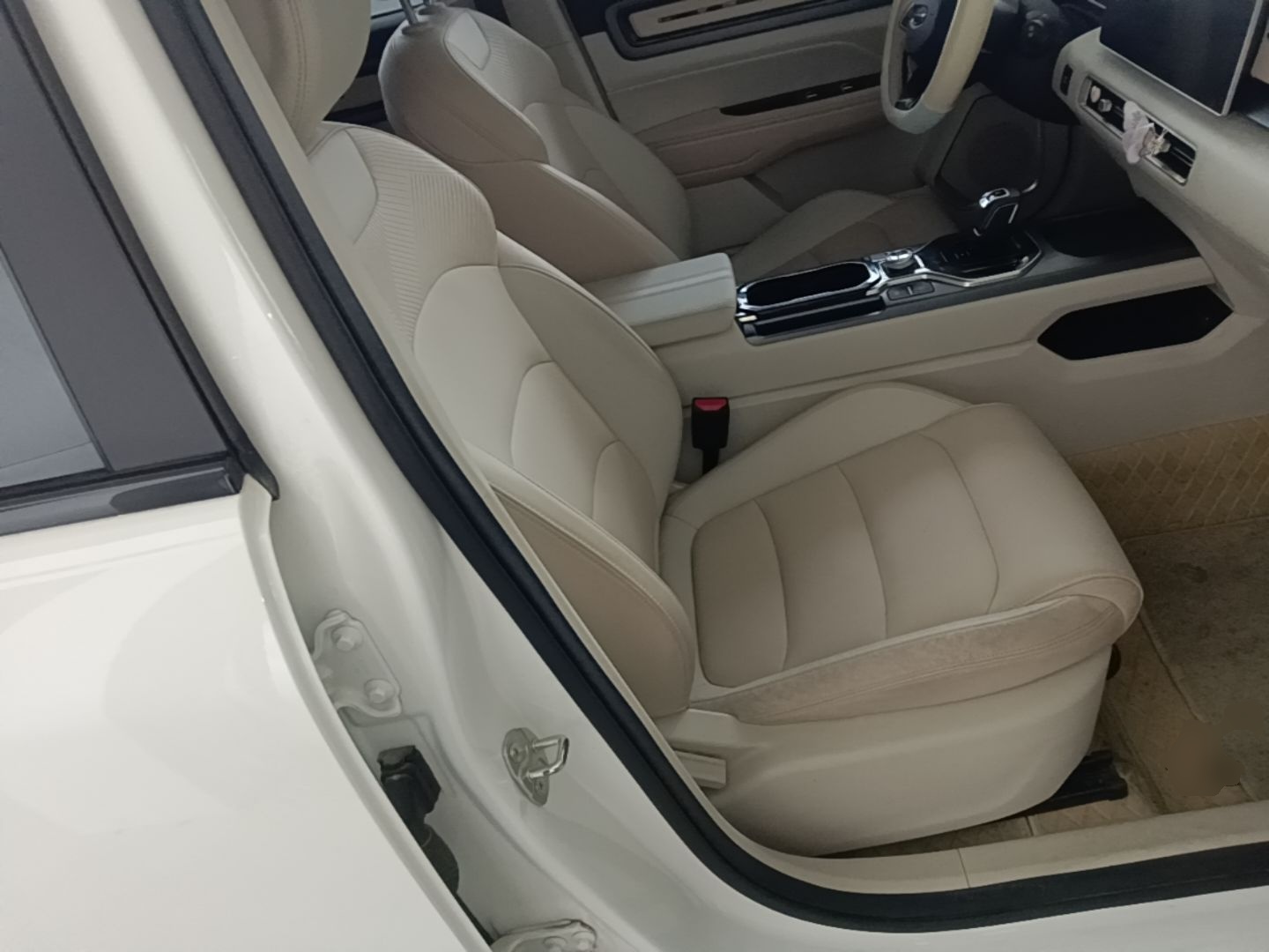Geely Auto icon 2025 Linglong 1.5TD Ruyi Edition — снимка 20