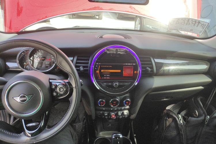 Used MINI MINI 2018 1.5T COOPER Artist