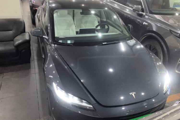Used Tesla Model 3 2023 Rear-Wheel-Drive Version
