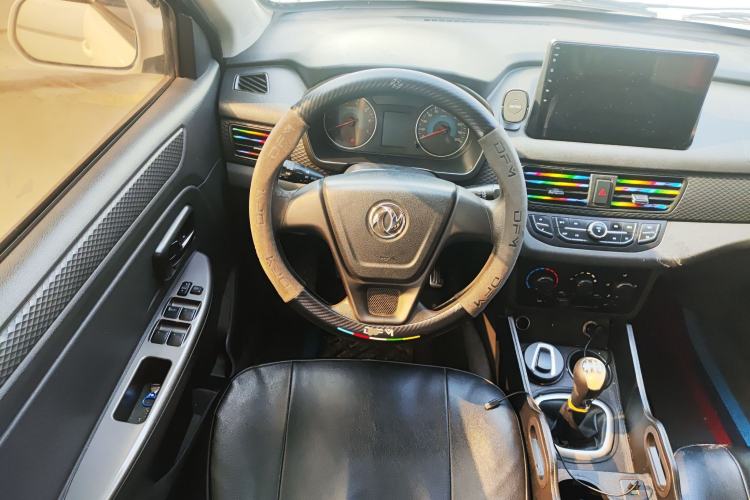 Used Dongfeng Fengon 330 2018 1.5L 330S Premium Edition DK15 Steering Wheel