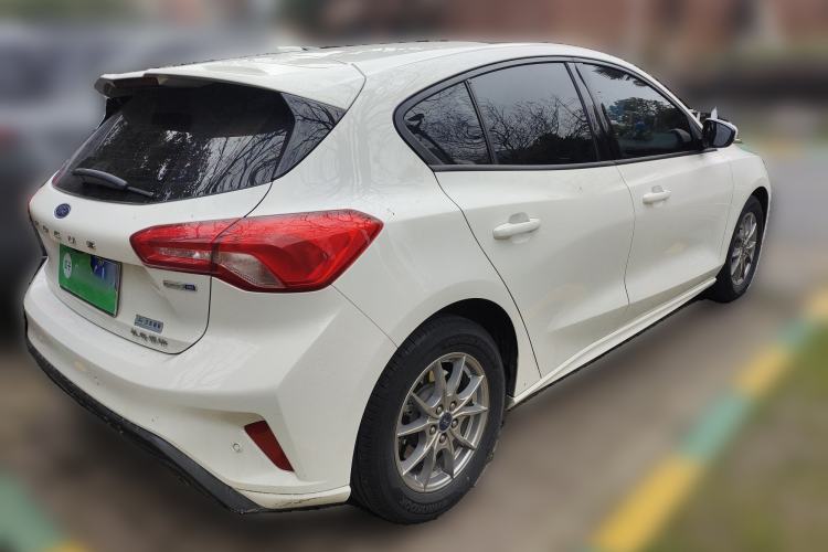 Used Ford Focus 2021 Hatchback EcoBoost 180 Automatic Titanium Edition
