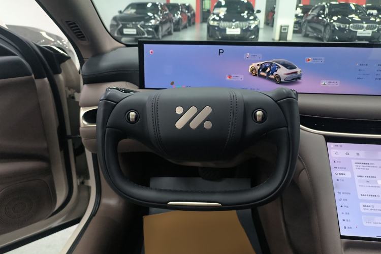 Used IM L6 2025 Ultra Model
