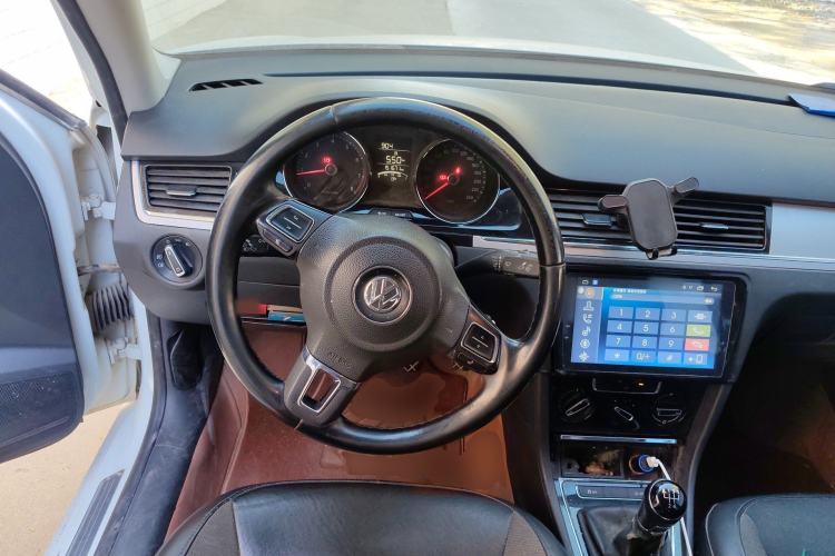 Used Volkswagen Bora 2015 Zhuihui Edition 1.6L Manual Comfort Model
