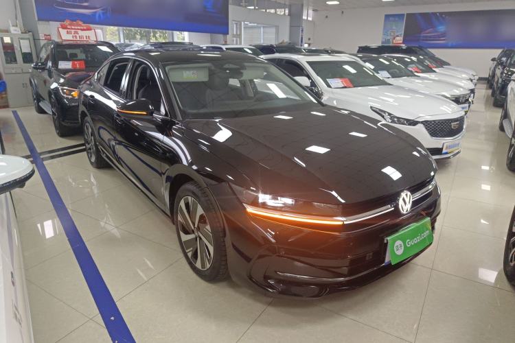 Used Volkswagen Magotan 2024 300TSI DSG Prestige Edition—A Real Eye-Catcher Exterior 1