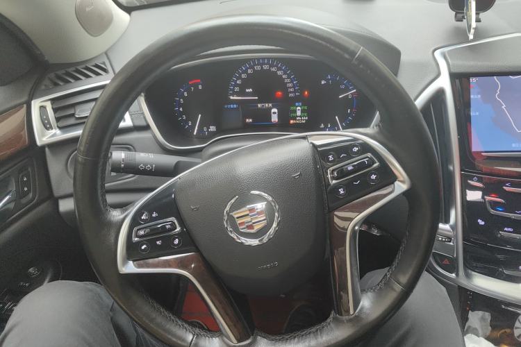 Used Cadillac SRX 2015 3.0L Elite Model
