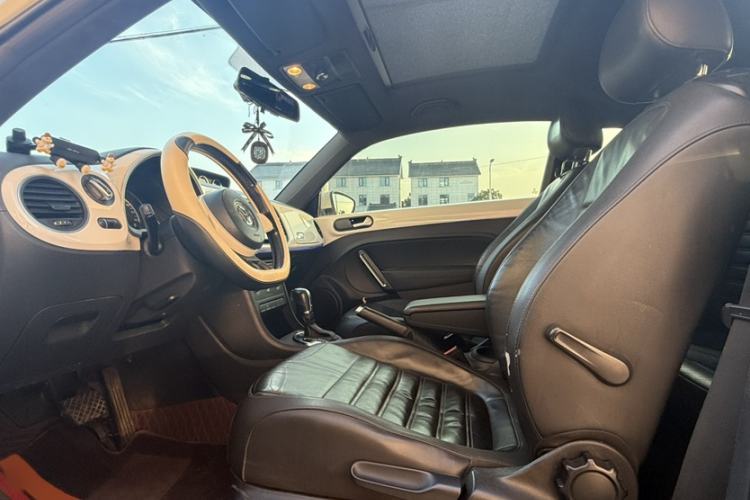 Used Volkswagen Beetle 2013 1.4 TSI Comfort Model
