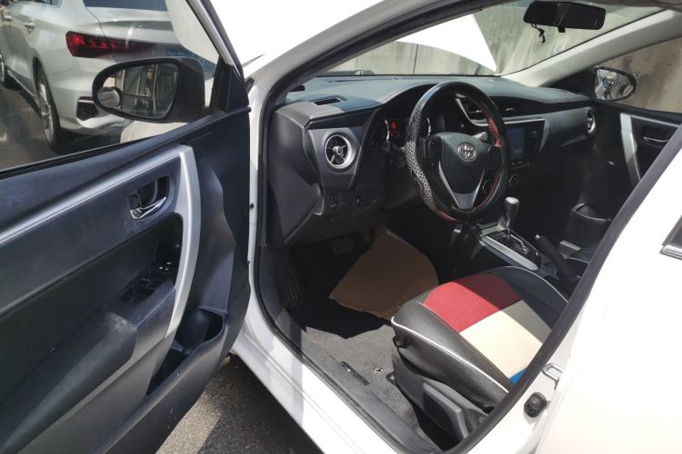 Used Toyota Corolla 2017 Revised Version 1.2T S-CVT GL-i Driver Seat