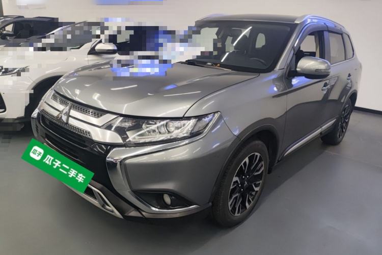 Used Mitsubishi Outlander 2020 2.0L Two-Wheel Drive Comfort Edition 7-Seater