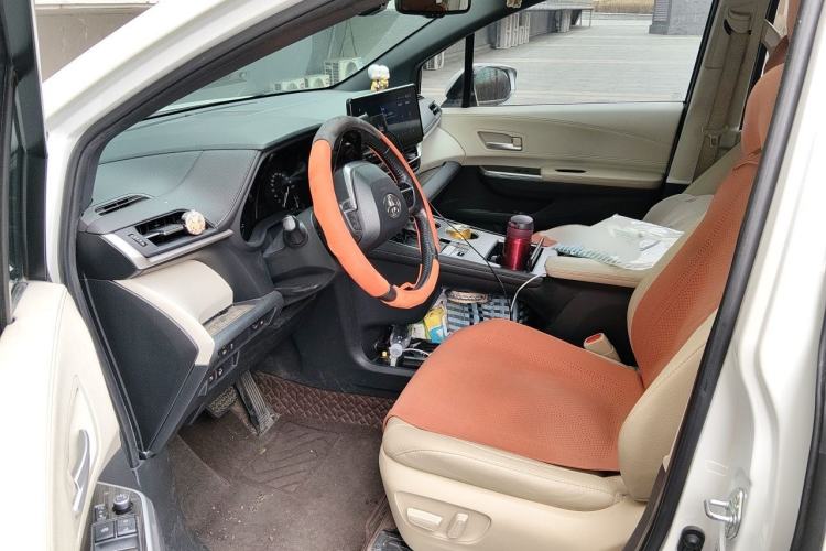 Used Toyota SIENNA 2021 2.5L Hybrid Premium Edition
