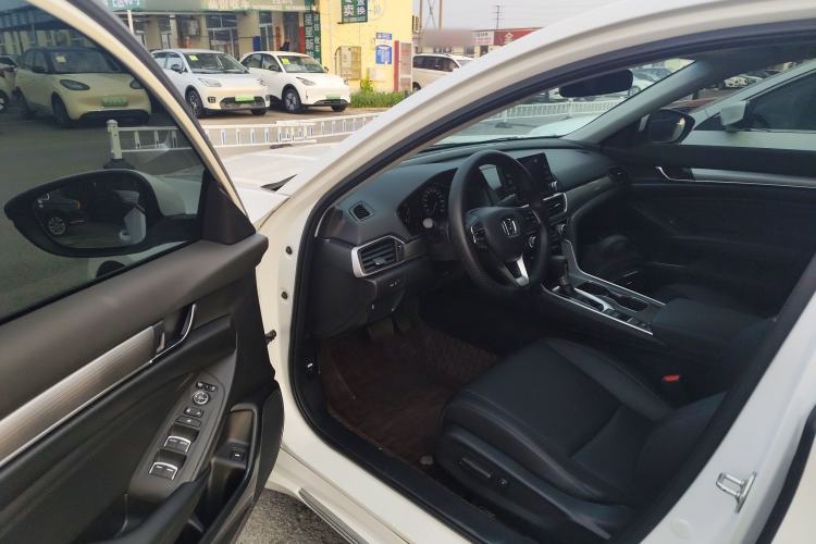 Used Honda Accord 2018 260TURBO Elite Edition China VI Driver Seat