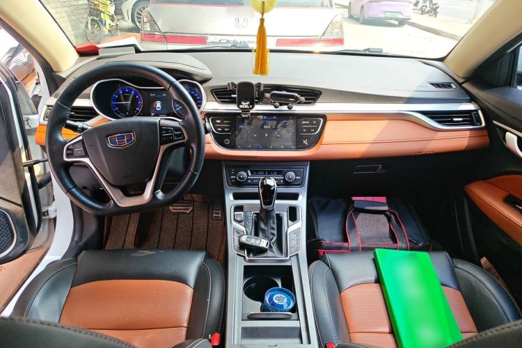 Used Geely Auto Vision S1 2018 1.5L CVT Fongchi Model Center Console